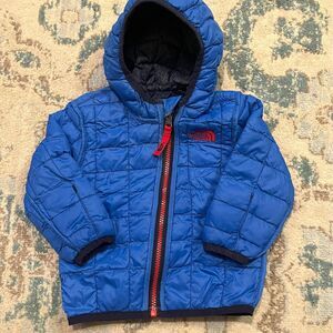 The North Face Thermo-Ball Reversible Quilted Jacket Size 6-12m